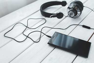 相信逆转！输给马竞后，巴萨球迷向球员高喊：YES WE CAN