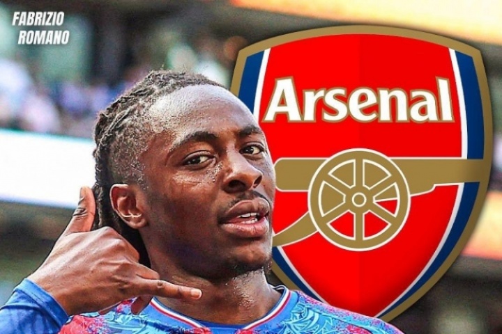 星空体育中国-将转会枪手！记者：埃泽今晚不会踢欧协联，他会到场与球迷告别