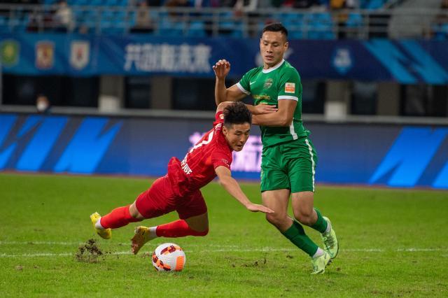 星空体育官网下载入口-最后悬念！3强争3谁无缘亚冠？ 浙江主动海港有底线