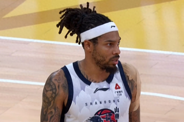 STAR SPORTS下载-山东男篮末节惜败广厦，陶汉林离场成转折点，约翰逊得分挂零|山东队|珀塞尔|三分球|浙江广厦|乔-约翰逊_新浪体育_新浪新闻